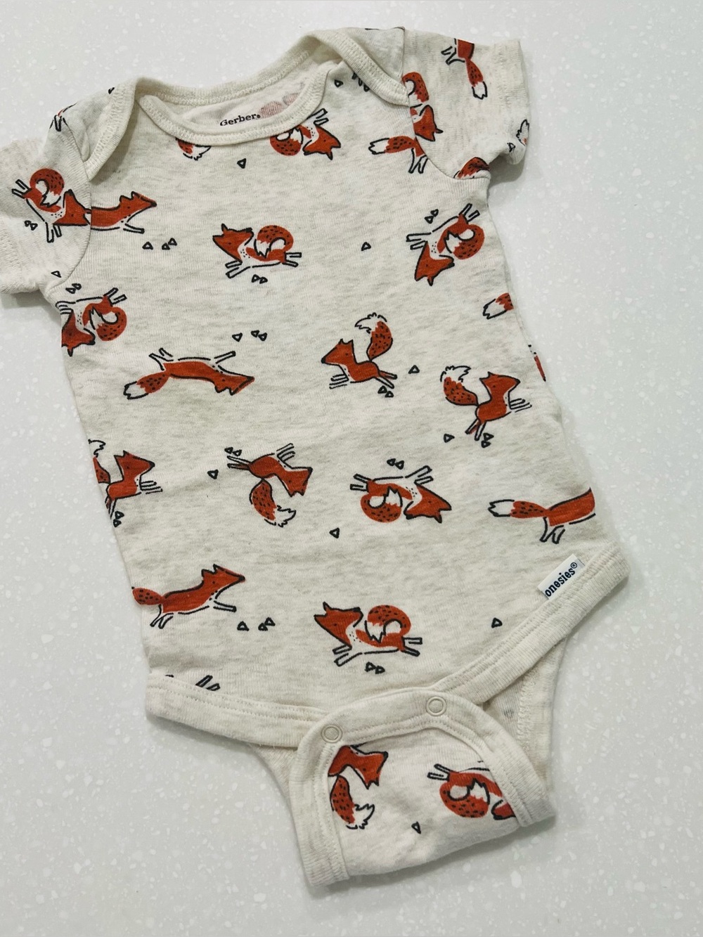 5 x $10 Gerber Woodland Onesie 0-3m